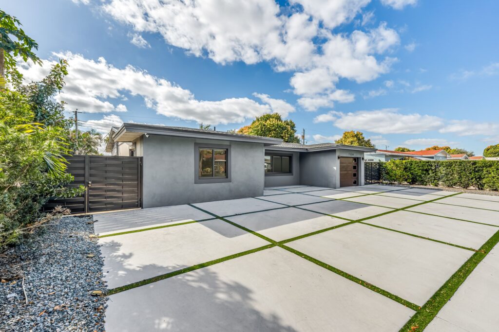Hollywood Home For Sale